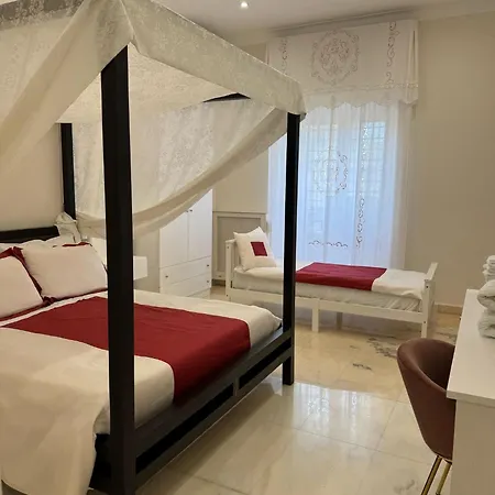 Bernini House ゲストハウス ナポリ