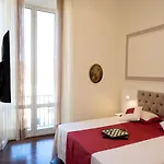 Bernini House 4* Neapel