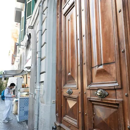 Bernini House בית הארחה