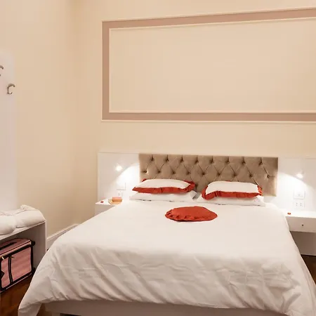 Bernini House 4*