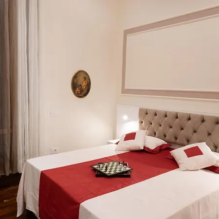 בית הארחה Bernini House 4*