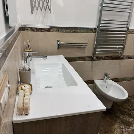 בית הארחה Bernini House 4*