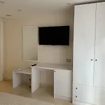 بيت ضيافة Bernini House نابولي