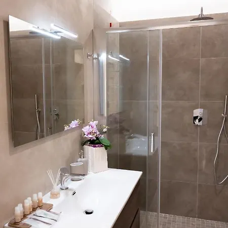 Bernini House 4* نابولي