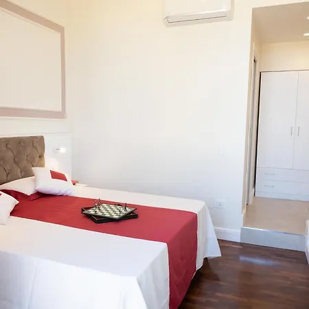 Bernini House 4* Nápoles