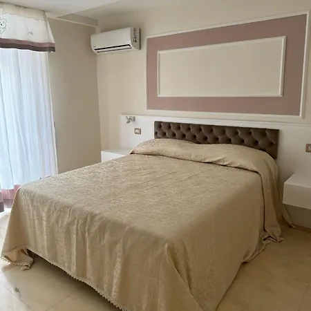 Bernini House Guest house Naples